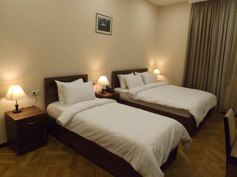 Green Corner Hotel Tbilisi Bagian luar foto