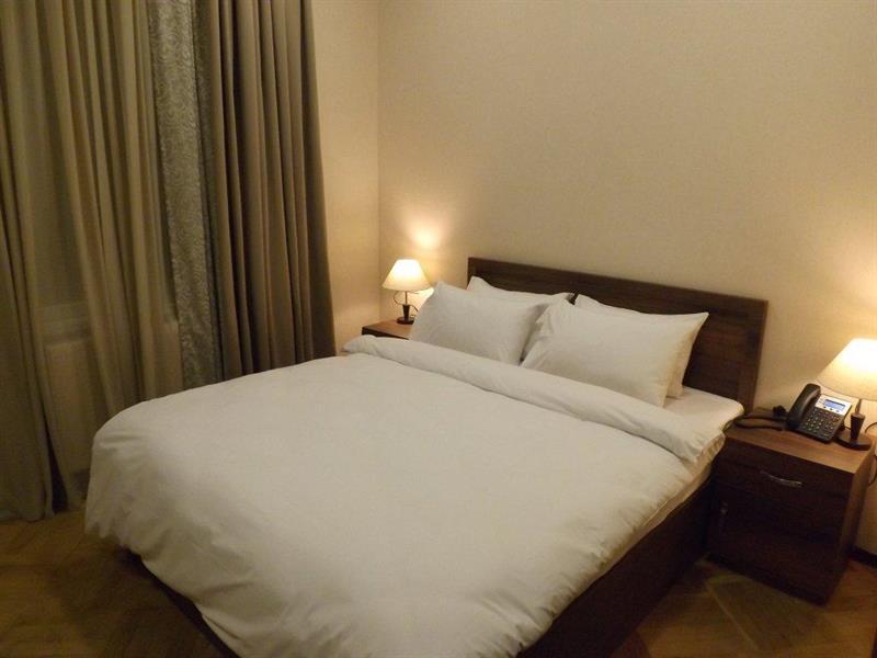 Green Corner Hotel Tbilisi Bagian luar foto